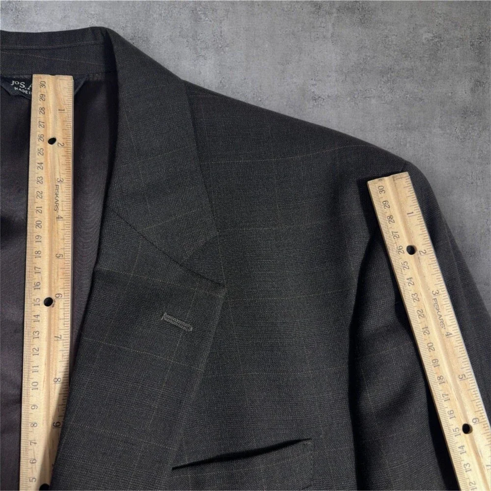 JOS A BANK Men’s Blazer 44L Sport Coat Two‑Button Suit Jacket Brown Plaid Wool